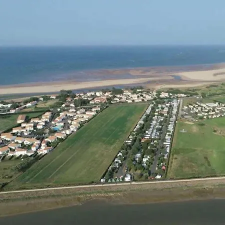 Mobilhome 4 Etoiles - Piscine - Eeecg0 Holiday home La Faute-sur-Mer